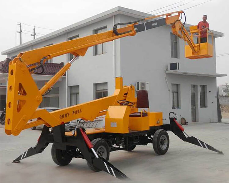 Self-Propelled Boom Lift